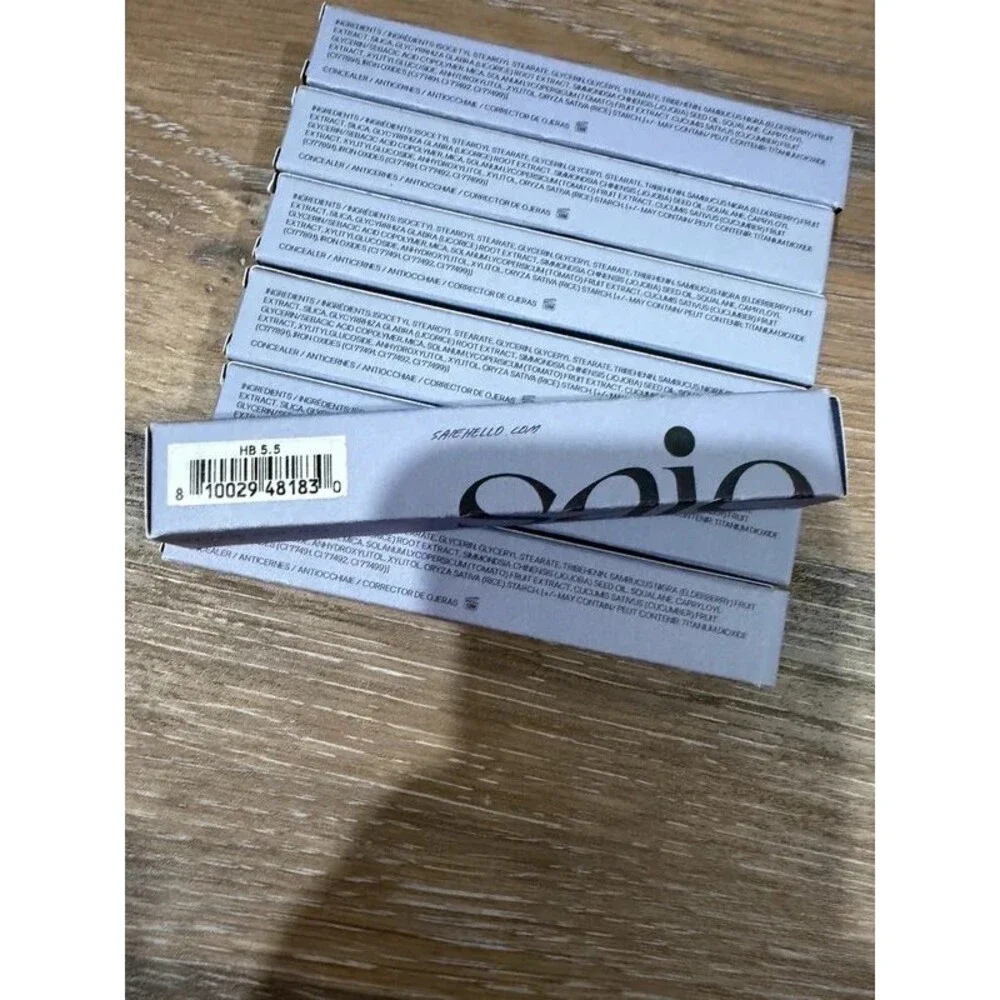 Saie Hydrabeam Brightening + Hydrating under eye concealer